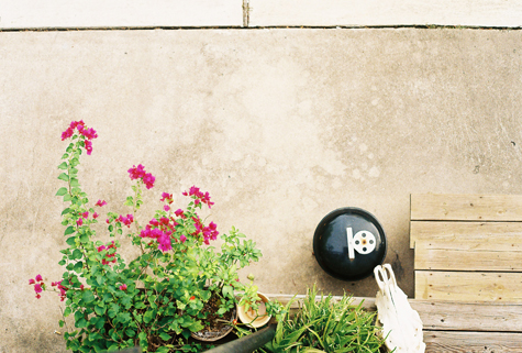 Pics of the Week Open 8 ::: Untitled © Alp Bozkurt Photo of patio flowers grill sidewalk