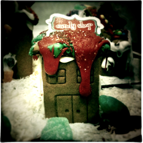Pics of the Week Santa Claus is Coming to Town ::: Candy Shop © Christian Sheridan, AIA