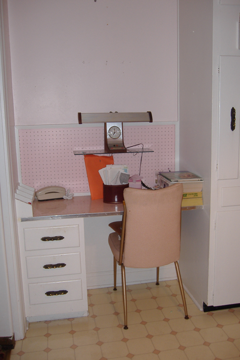 Pics of the Week Vintage ::: She Loved Pink © Silvana Micolich